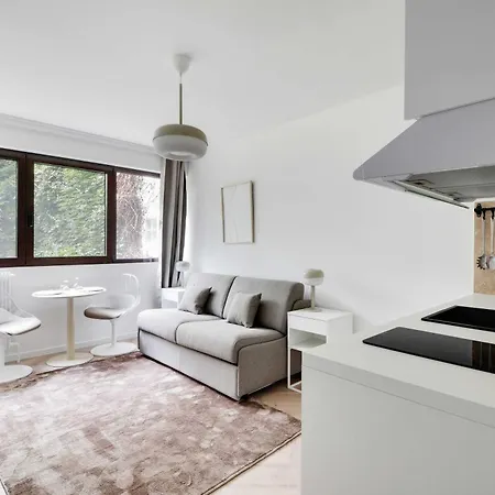 2p Cosy & Equipped Quiet Location